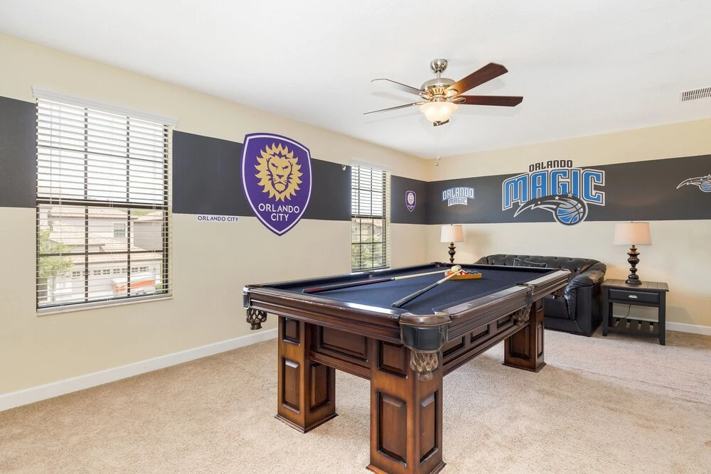 Tr_526r Champions Escape 8 Bedroom Home
