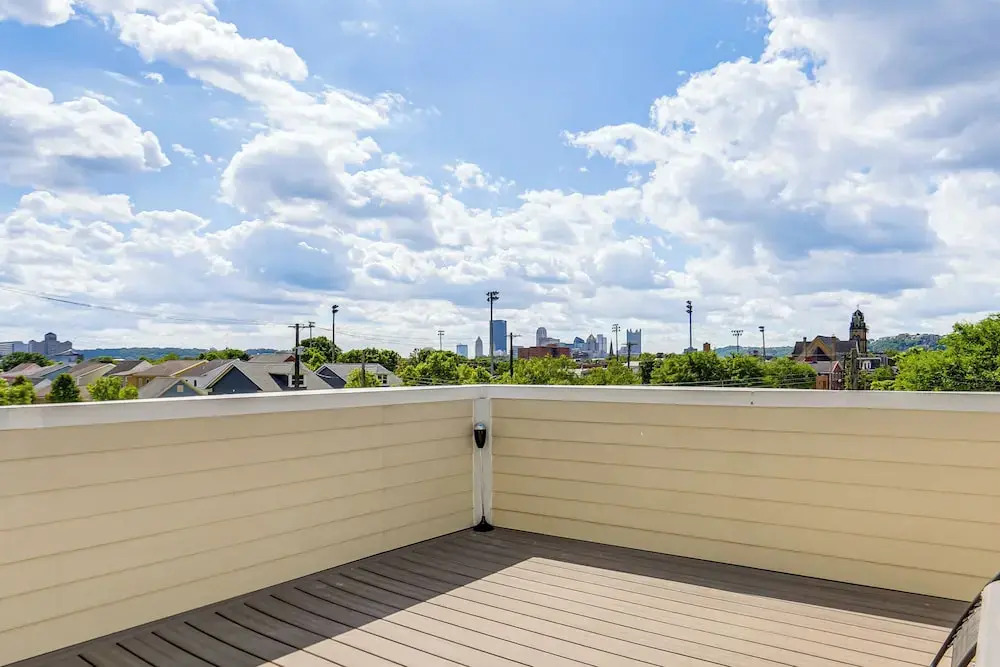 Pittsburgh Home w/ Skyline Views: Walk to Stadium!