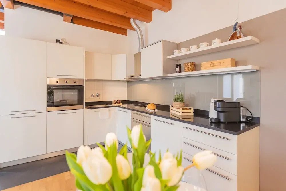 Vico Garden-203 by Rent all Como