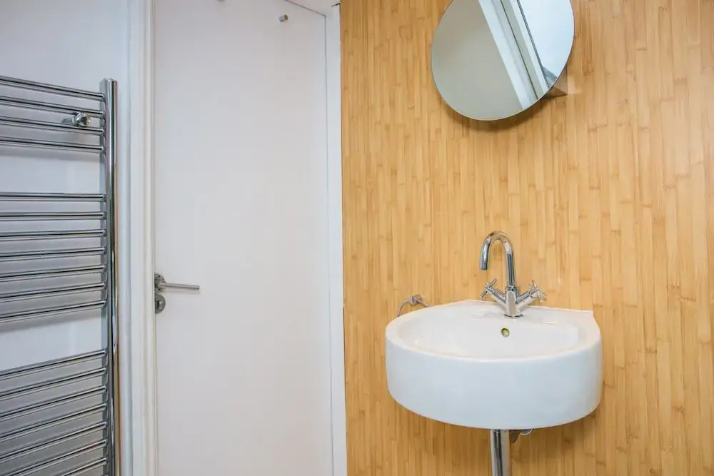 Gorgeous 1 Bedroom Apartment in Kensington