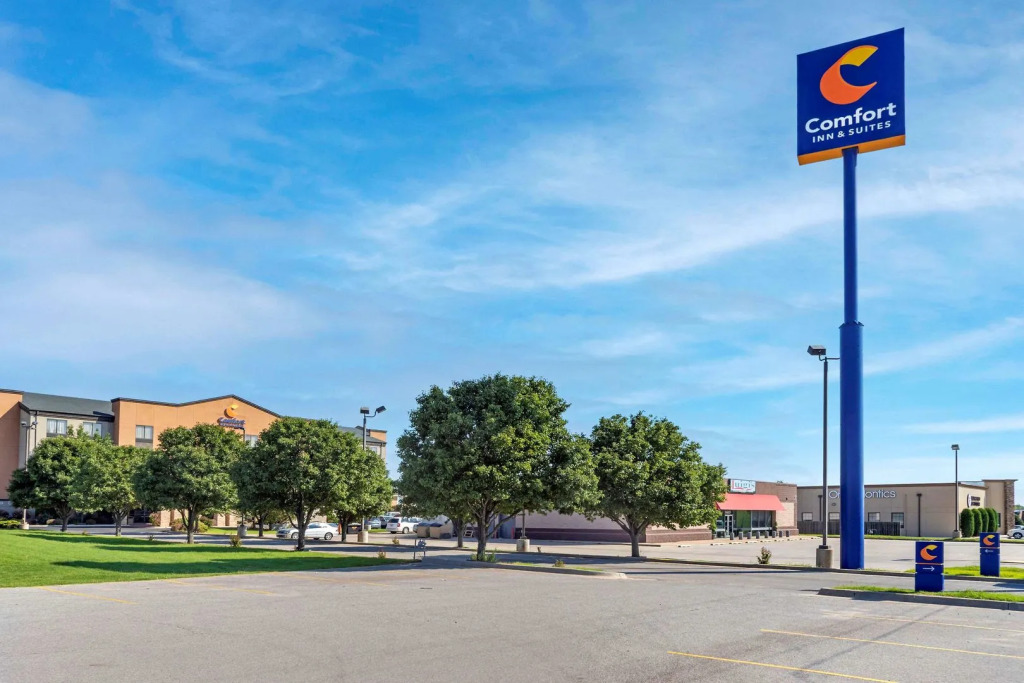 Holiday Inn Express & Suites Weatherford by IHG