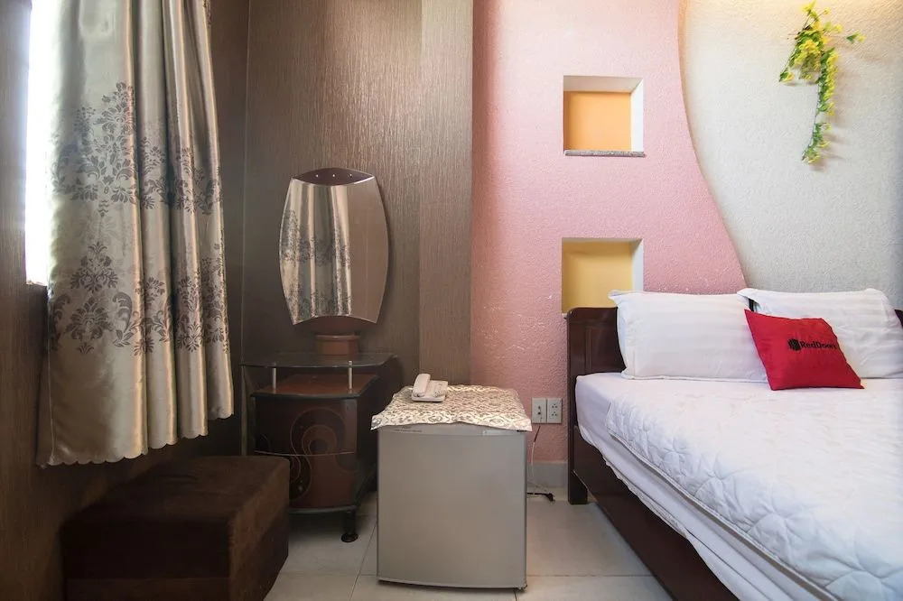 Reddoorz Plus Near Aeon Mall Tan Phu 2