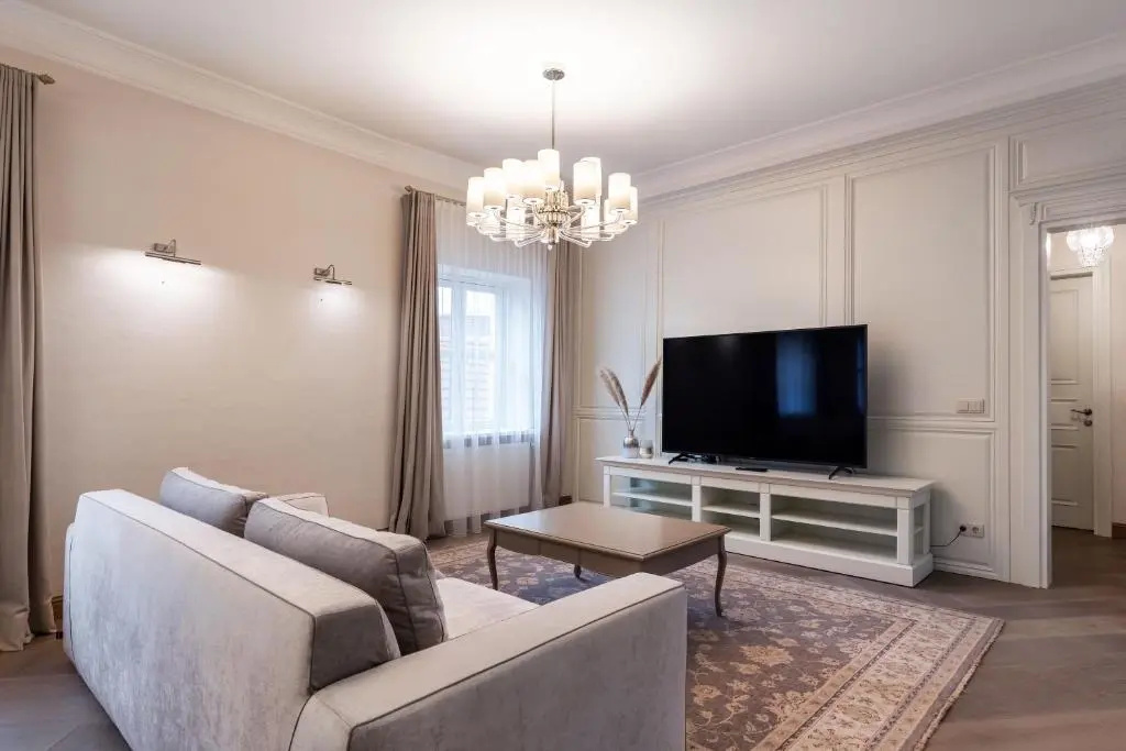 Luxury 2BDR Heart Of Old Town
