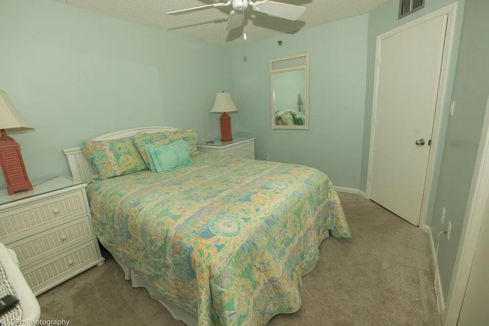 Inlet Reef 603 2 Bedroom Condo by RedAwning