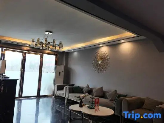Kai mesi E sports Hotel