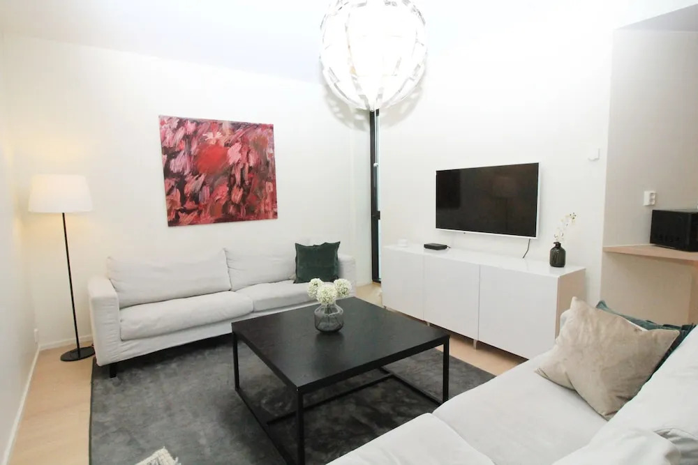 Nordic Host Luxury Apts - Town Home