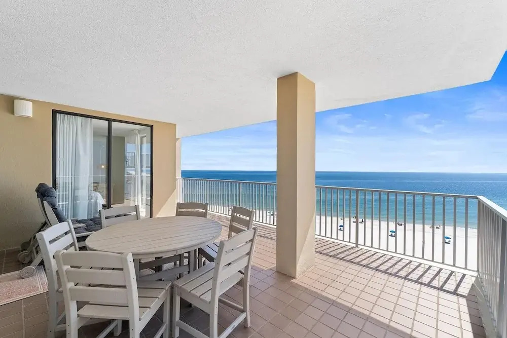 Romar Place 806