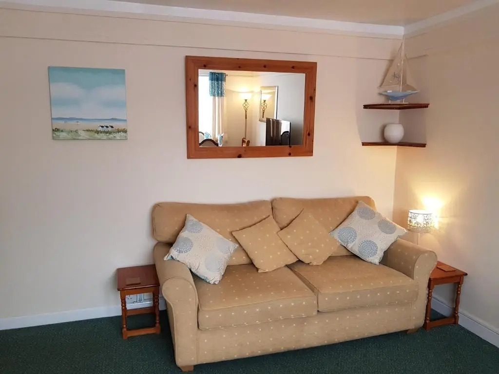57 New Esplanade Court, Beach Close by Pool View