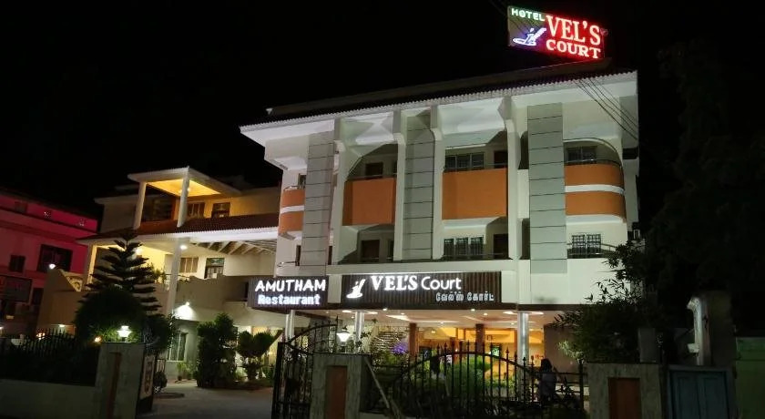 Hotel Vels Court