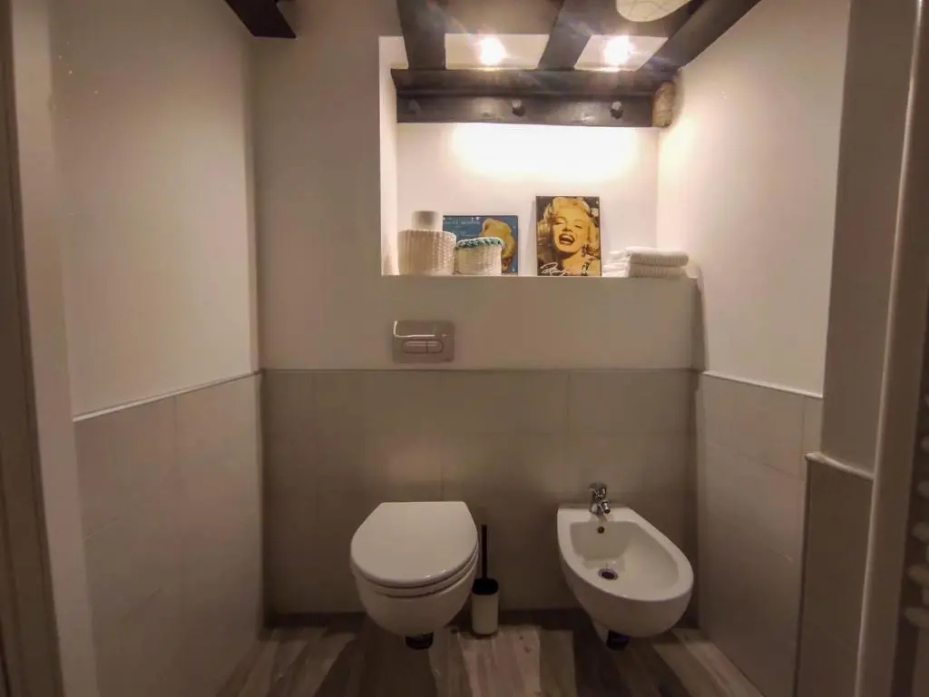 Suite 99
