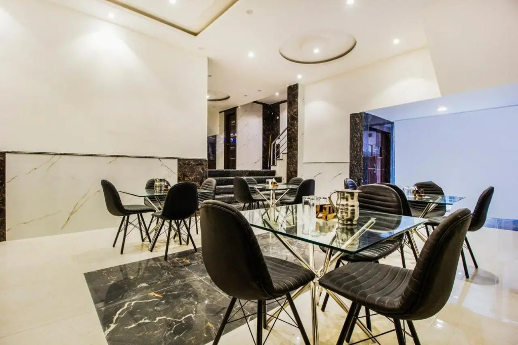 FabHotel Olivia Suite