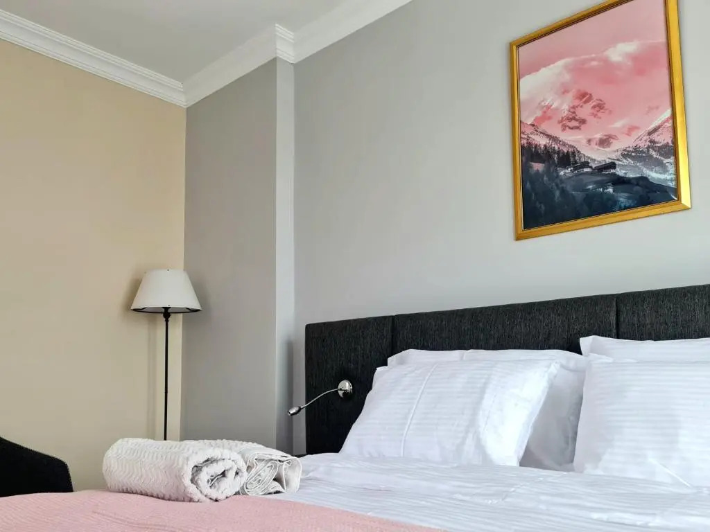 Smart Airport Hotel