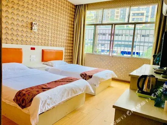 Huayun Hotel