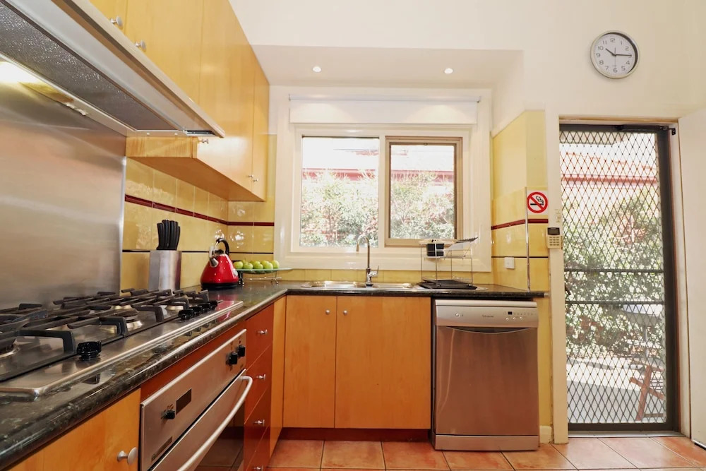Brunswick Renaissance - Rejuvenate Stays