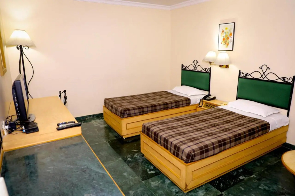 The Hotel Airport