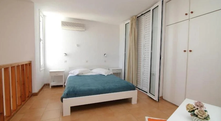 Ariadni Apartments