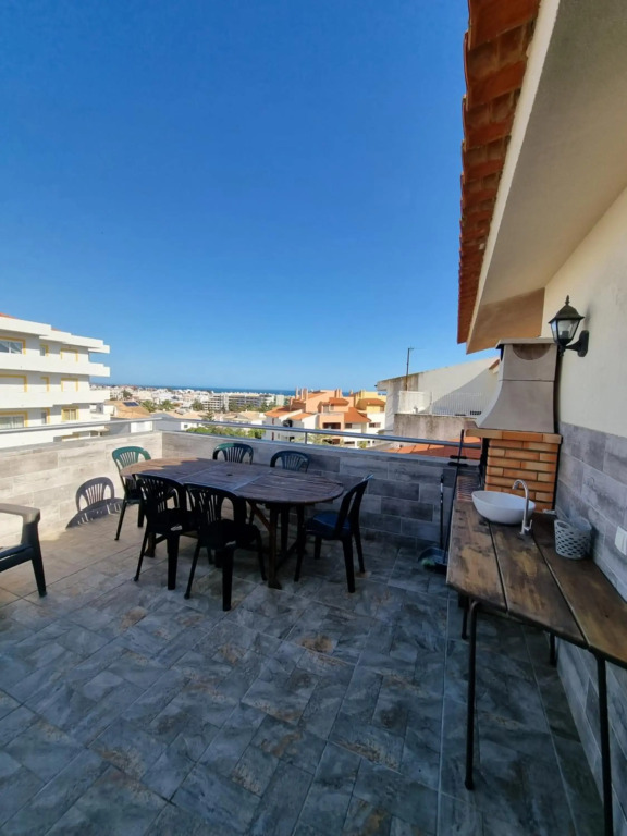 Sea view Penthouse 10 min walking Albufeira old town and Beach Pescadores
