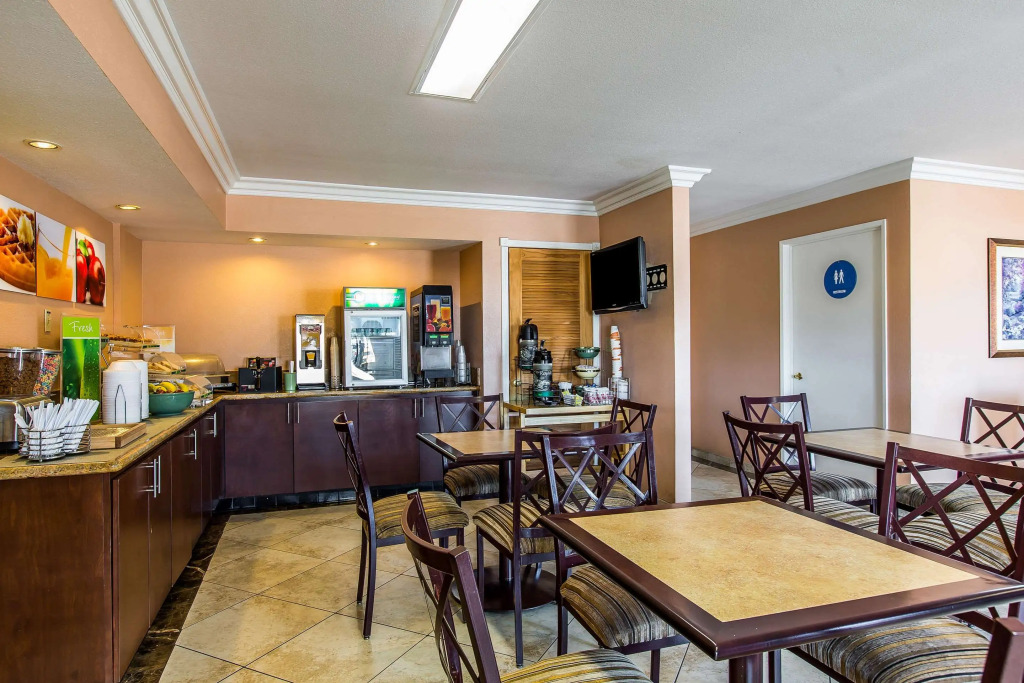 Quality Inn Lake Elsinore I-15