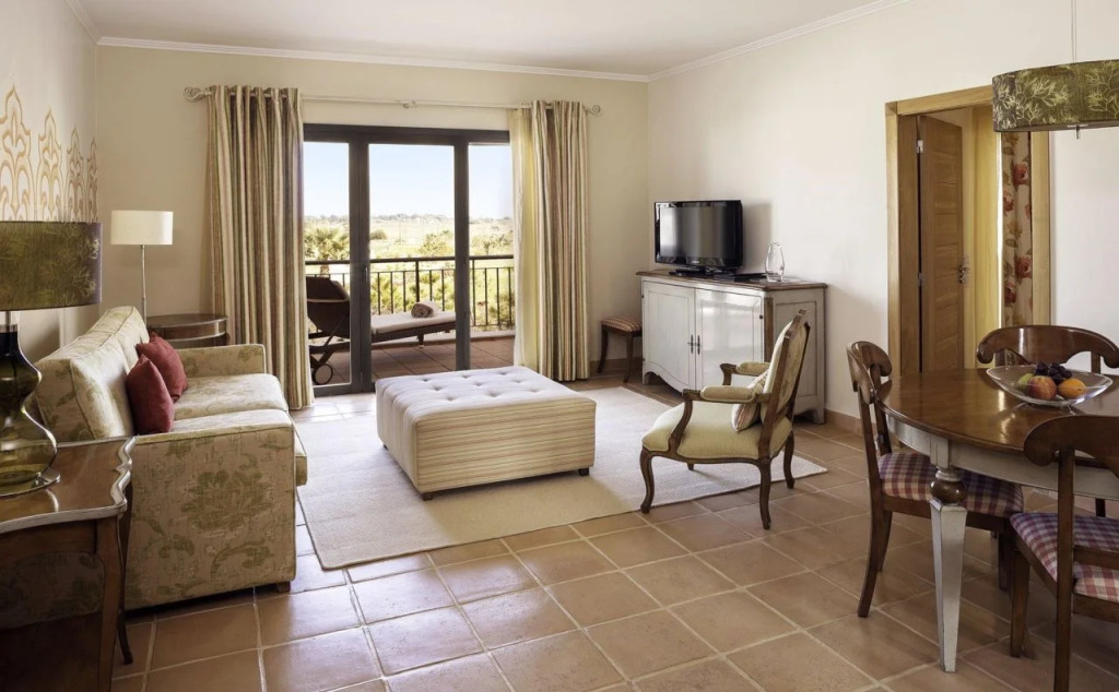 Cascade Apartments & Villas