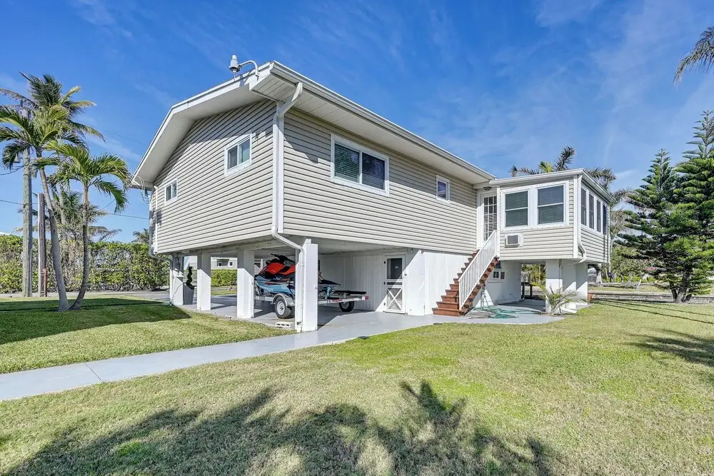 1 Mi to Bonita Beach Park: Chic Canal-front Home!