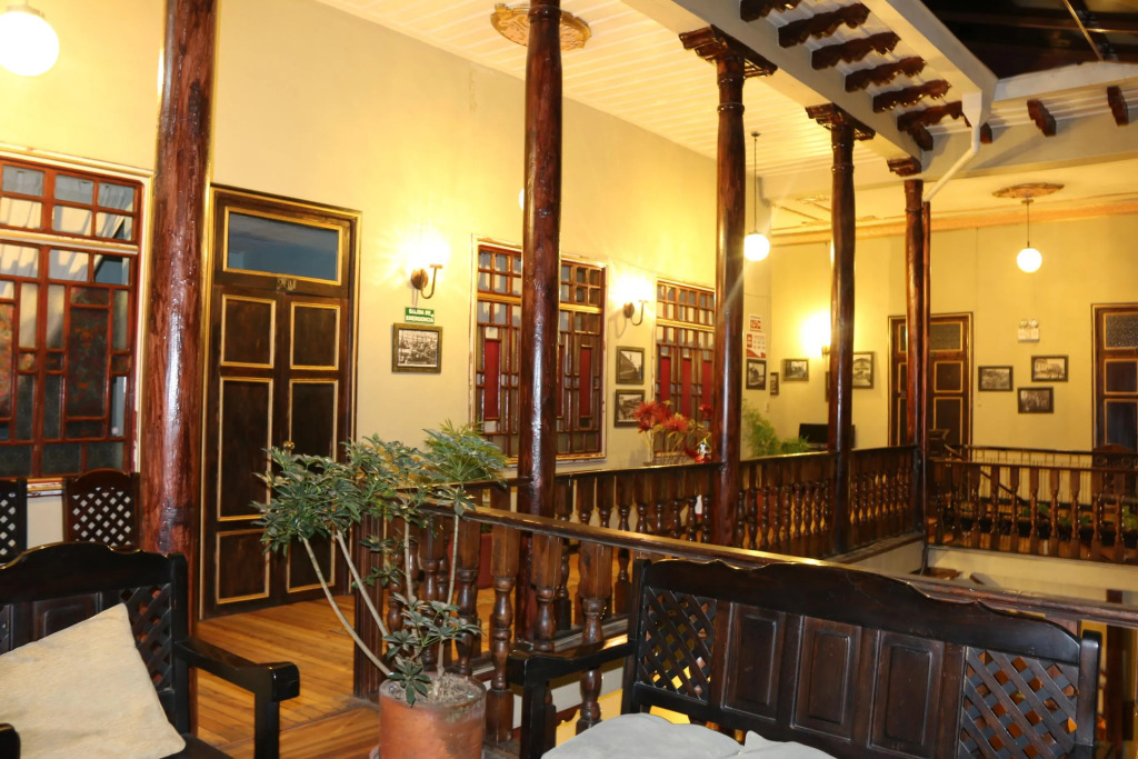 Hotel Majestic 1 Centro histórico Cuenca