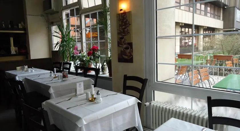 Hotel Kubrat am Checkpoint Charlie