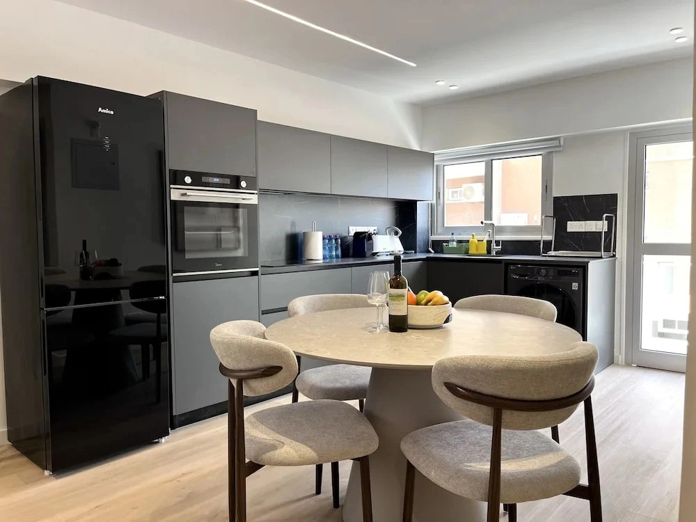 32 Nic- Stay Metropolitan Luxe Apartment