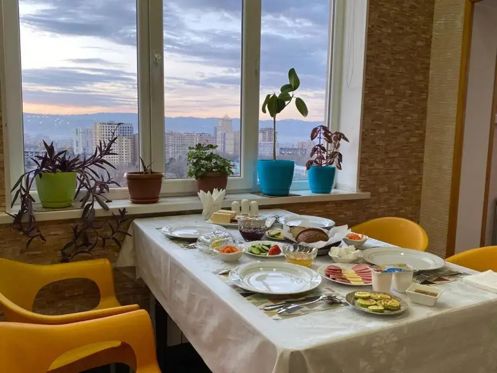 Sunrise Apartments