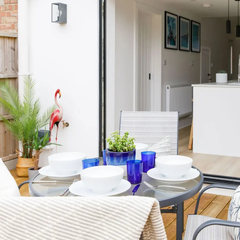 Stylish 2 Bed City Stay