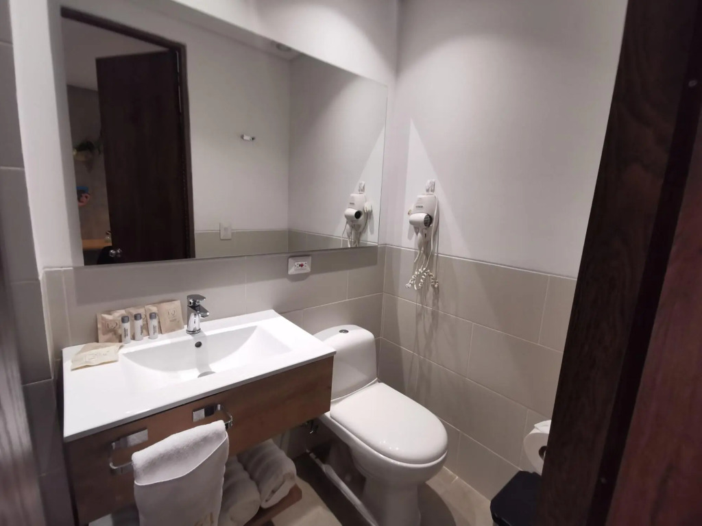 Eutopiq Hotel