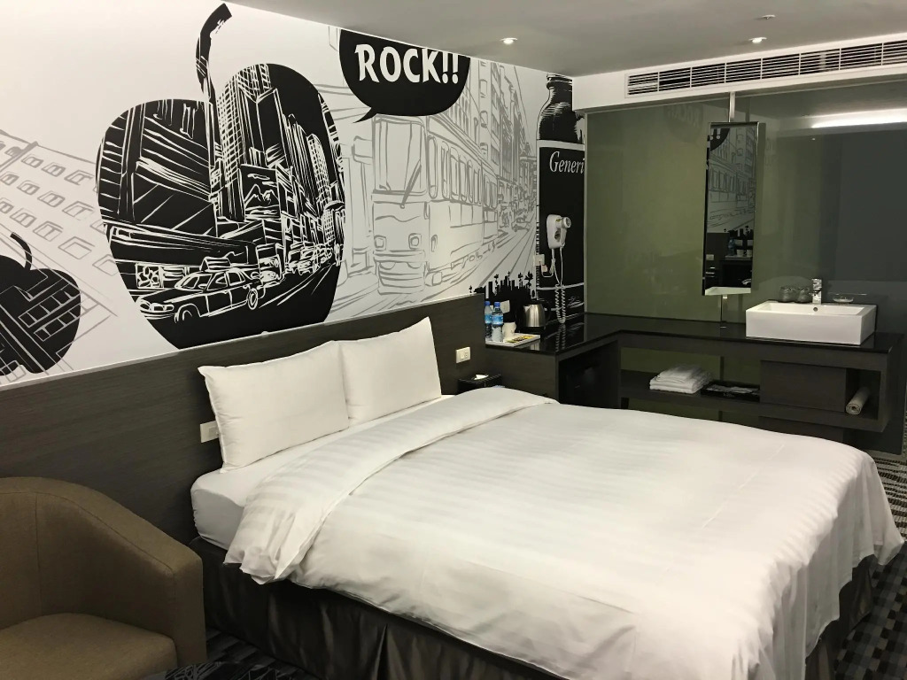 Chiayi Look Hotel