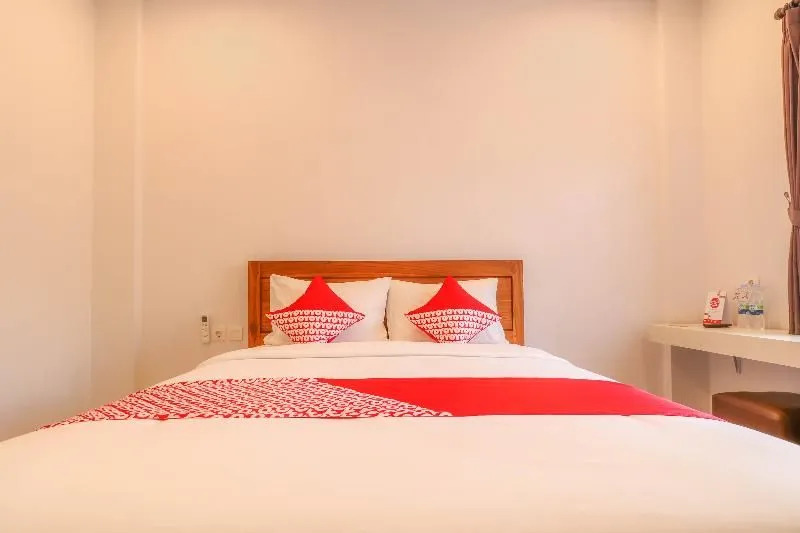 OYO 1200 Kencana Residence