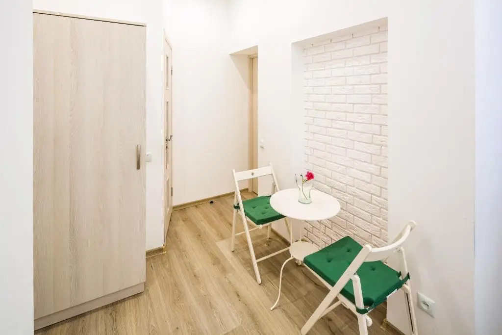 Dominic Apartments