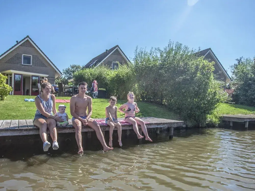 Lovely Holiday Home With Jetty Near Ijsselmeer