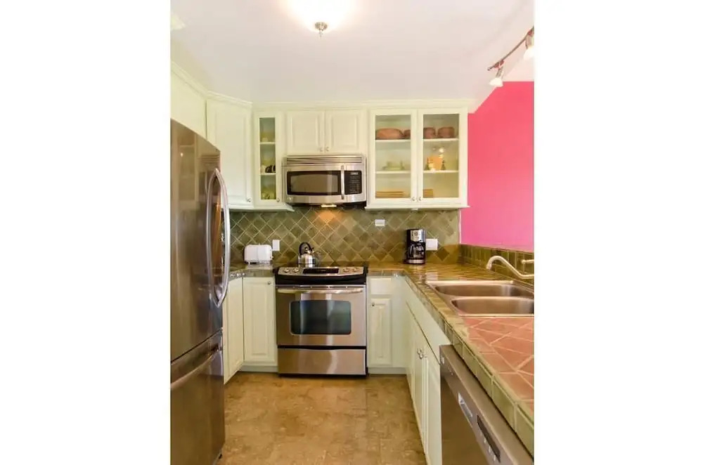 Regency 823 Condo