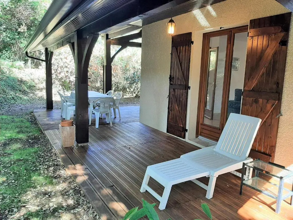 Maison familiale avec jardin, près de locéan dans un quartier calme - FR-1-239-820