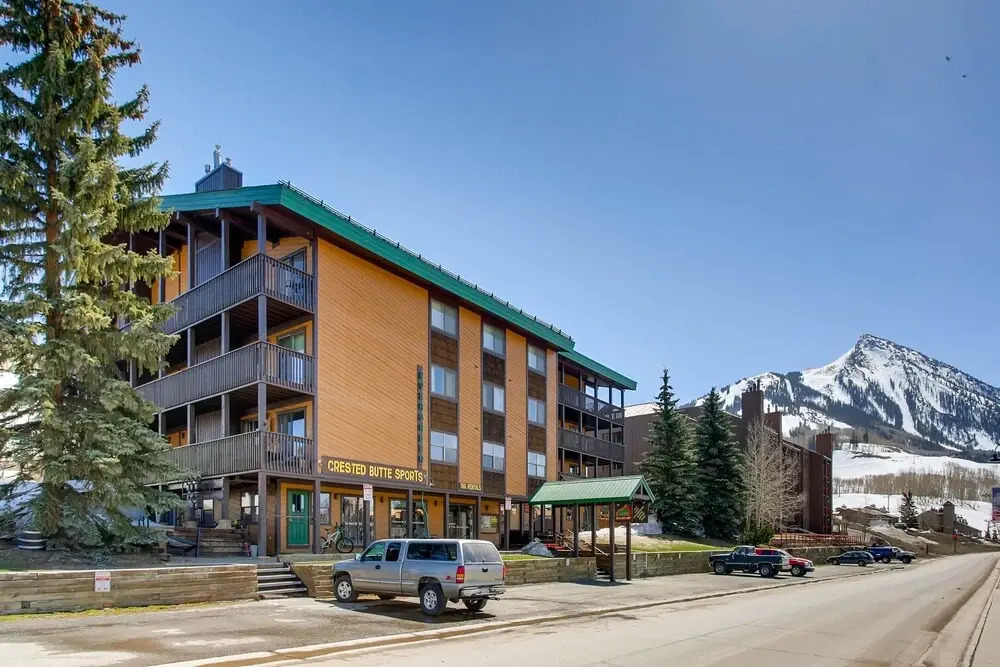 Evergreen - 2 Br Condo
