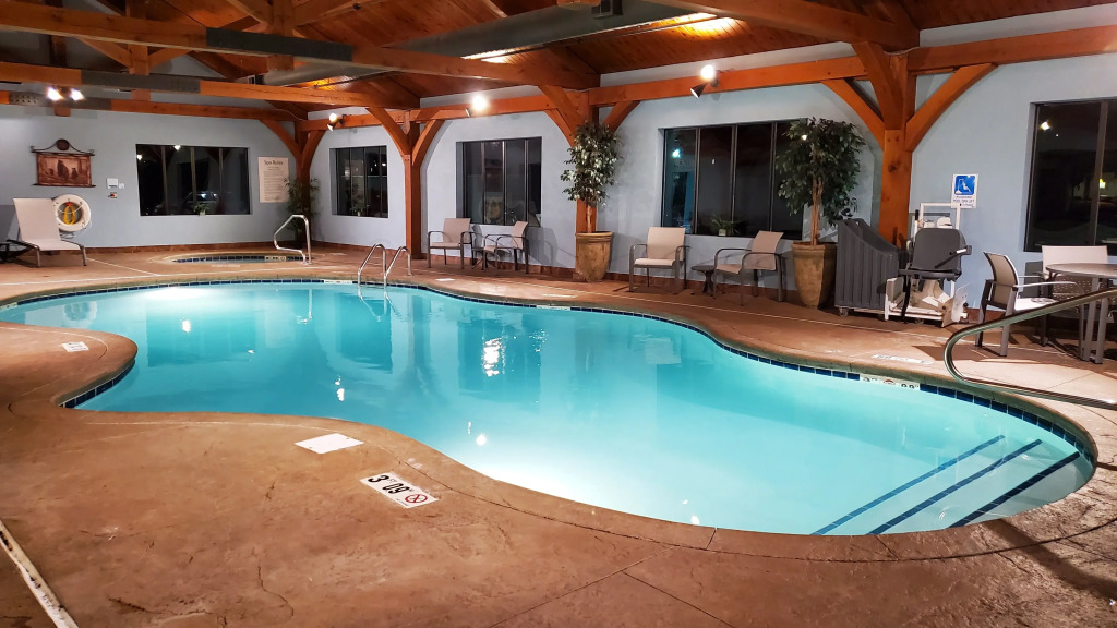 Holiday Inn Express & Suites Donegal by IHG