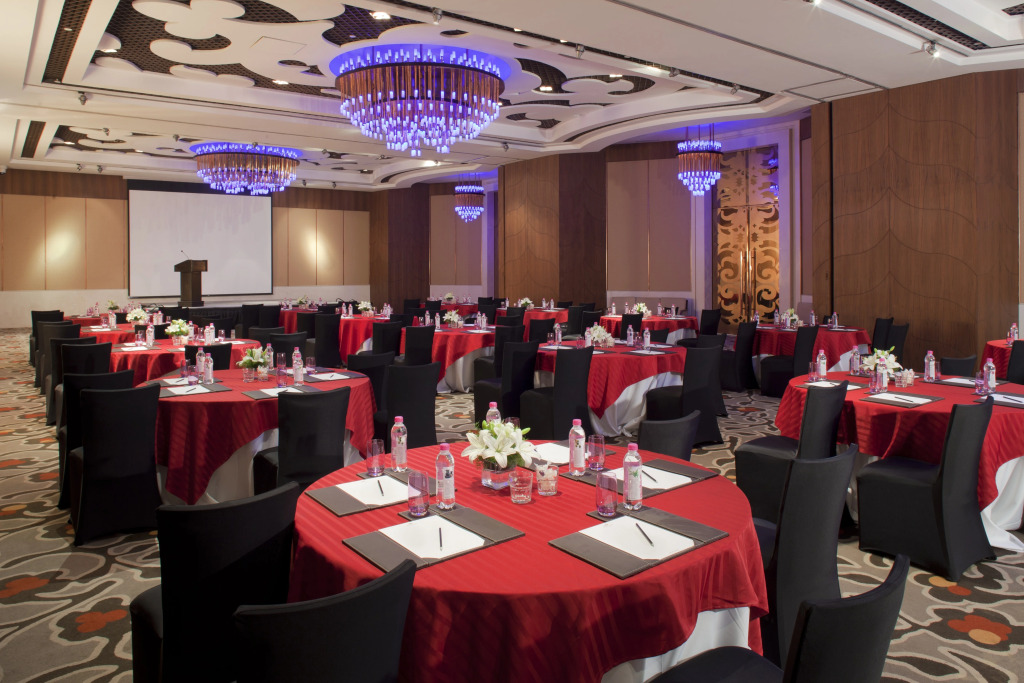 Crowne Plaza New Delhi Okhla by IHG