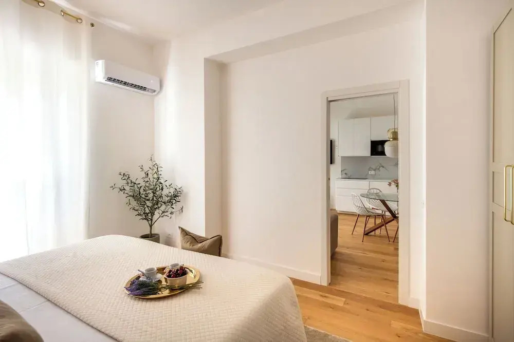 Lo Jacono Apartments by Wonderful Italy