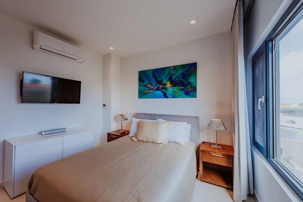 Arrival IN October: 20% Discount! at Waykiri Luxury Condos, Unit A-09