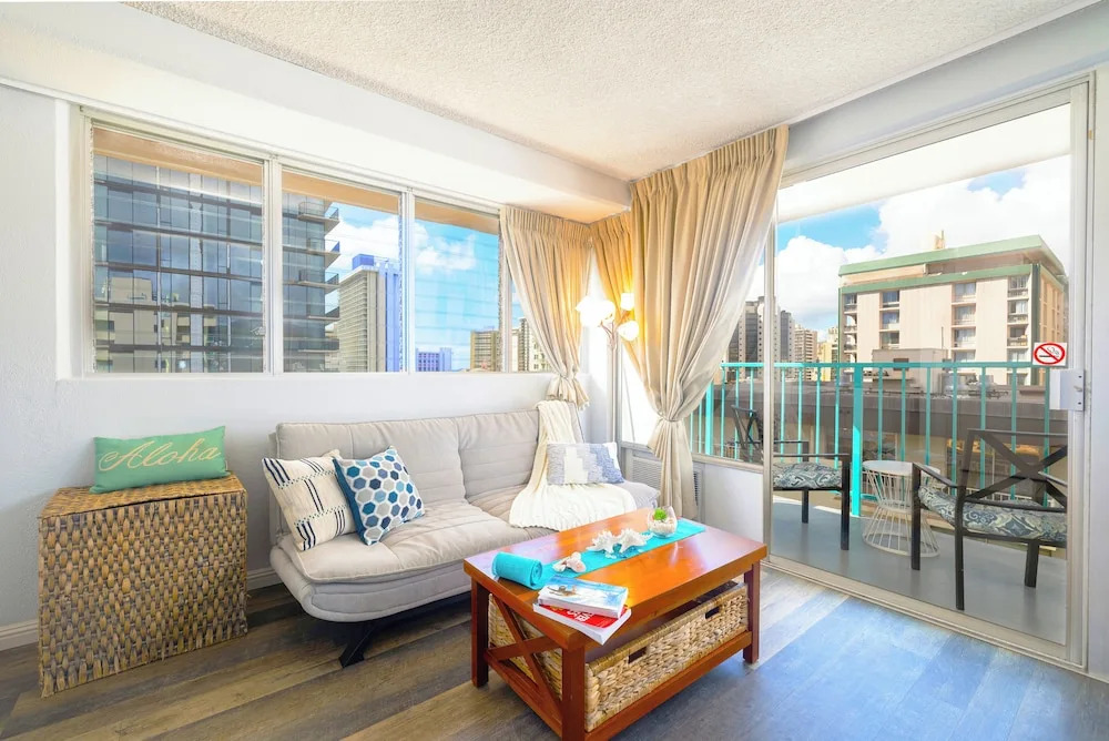 Cozy Studios at Aloha Surf Close to Waikiki Beach