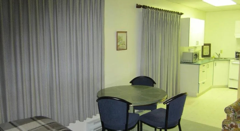 Cedars Inn