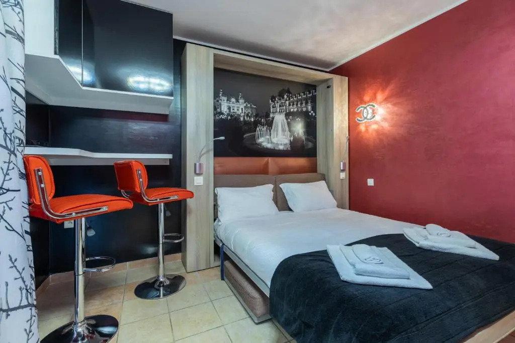 Palais Josephine Cosy studio with free parking