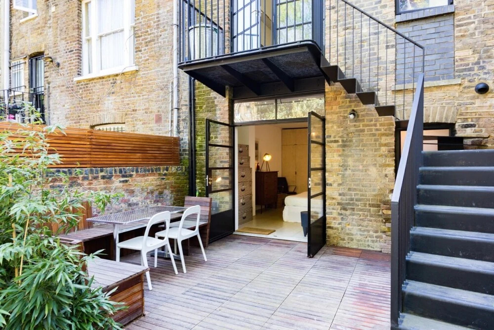 Stylish, Bright Apartment w/ Private Garden