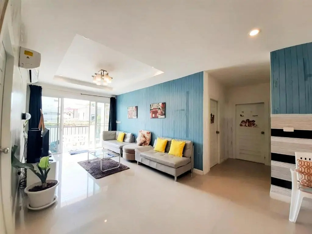 บ้านคริสติน่า พูลวิลล่า หัวหิน 3 ห้องนอน รองรับผู้เข้าพัก 8-15 คน