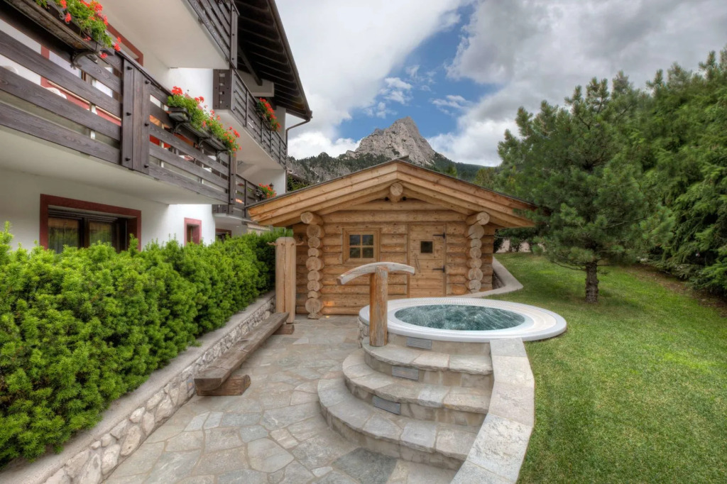 Hotel Tyrol