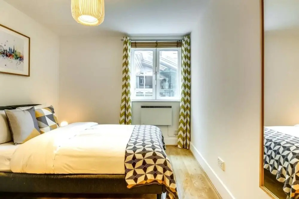 Chic 1bed Sleeps 2 Near Waterloo - 1 min to Tube