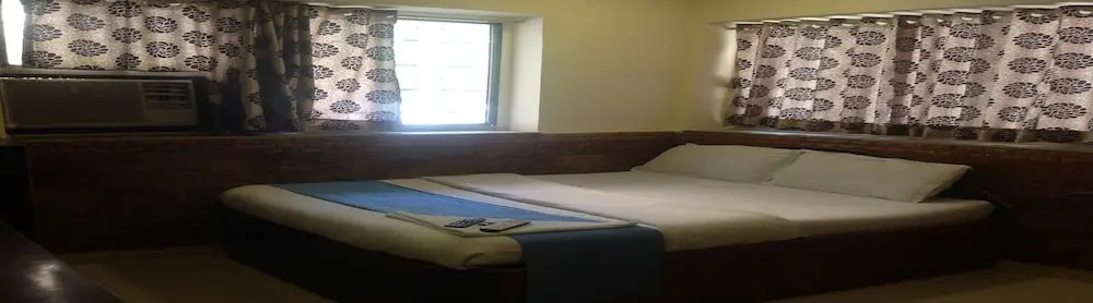 Room Maangta 111 - Andheri East