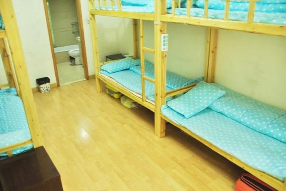 Guangzhou Pinyan Youth Hostel